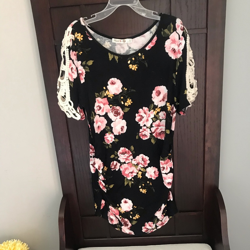 Shirt/Top/Blouse